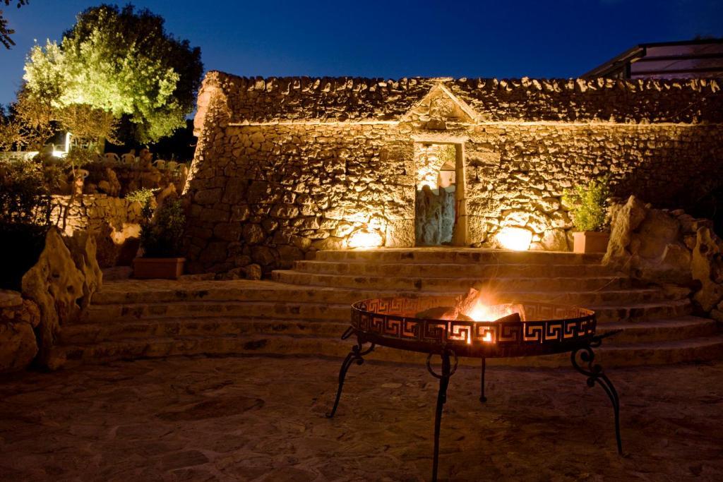 Masseria Quis Ut Deus Crispiano Exterior foto